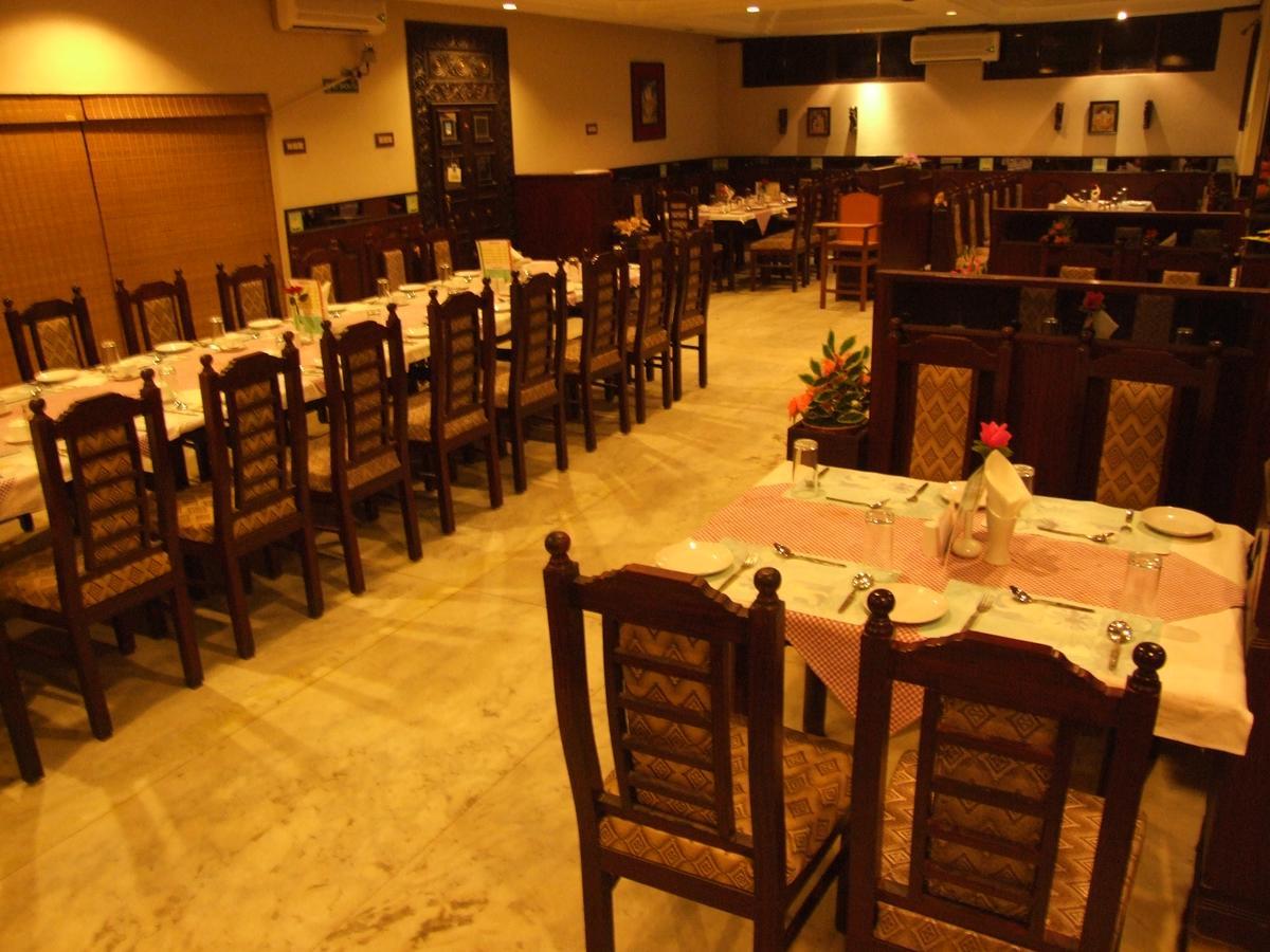 Hotel Saradharam Chidambaram Exterior photo